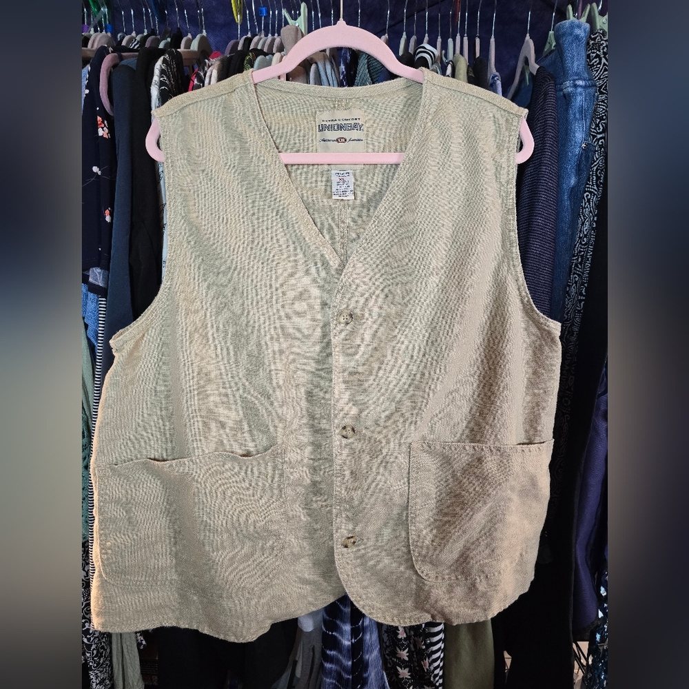 XL EUC UNION BAY Men's Sand 3 Button Vest 25"Chest 27"Long 2 Lg Front Pckts